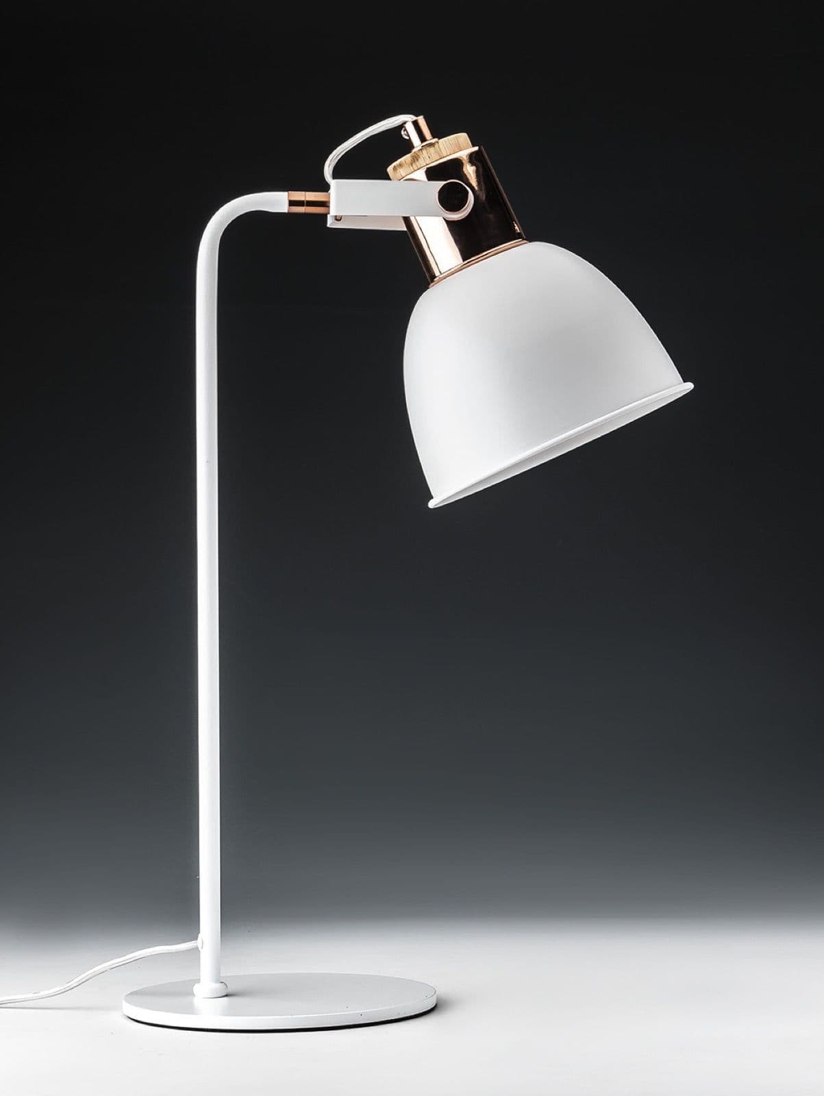 Copia de Lampara de escritorio balnca-BAUER WHITE-Landmark-02
