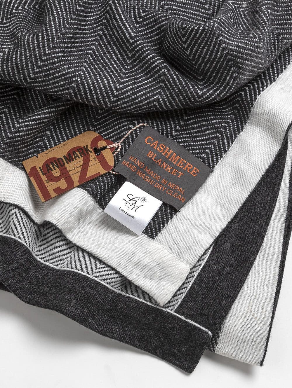 MANTA HERRINGBONE REVERSIBLE DARK GREY
