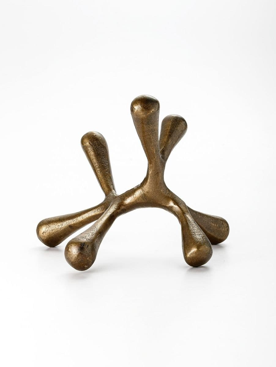 Adorno Yen Brass