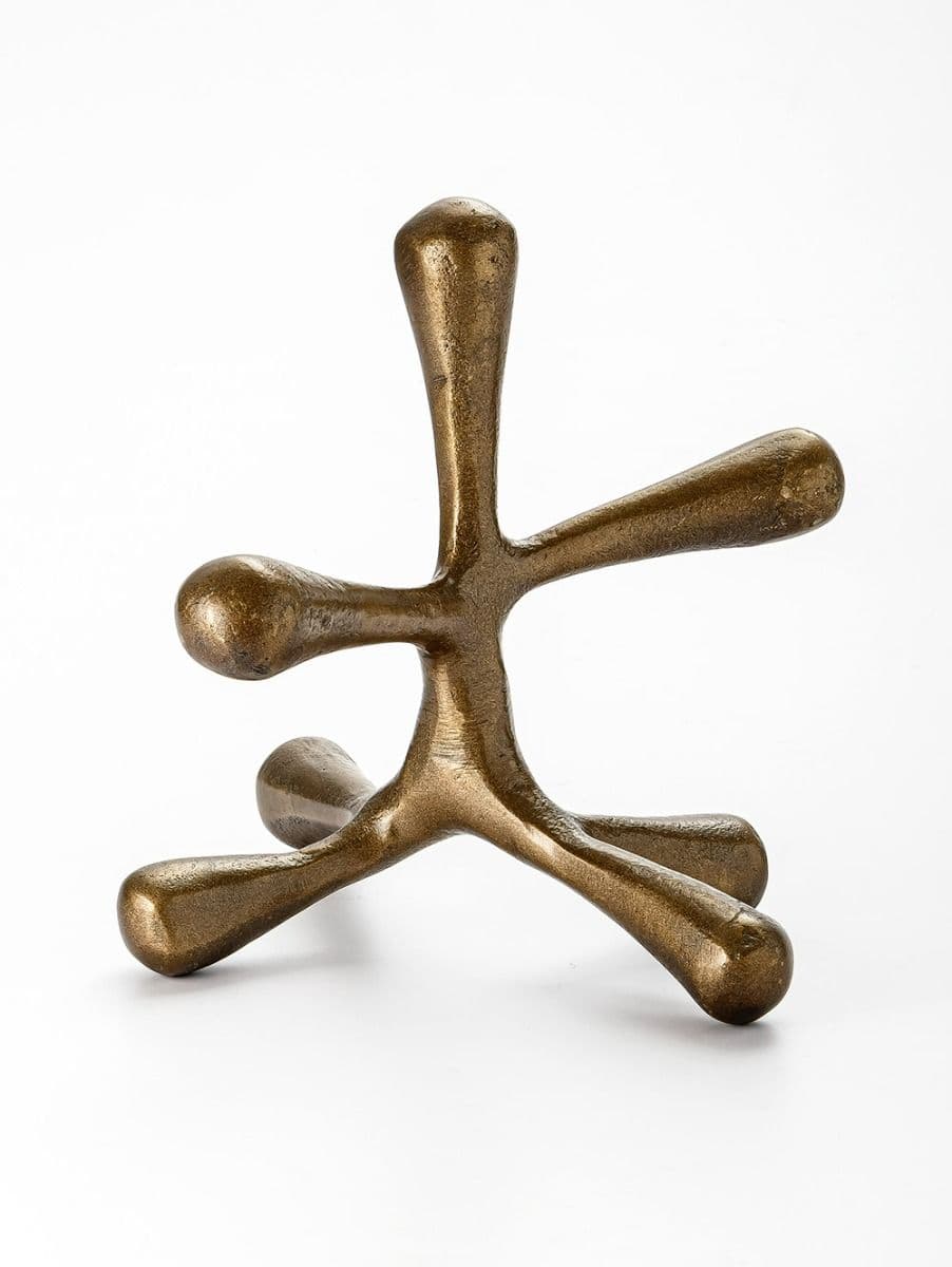 Adorno Yen Brass