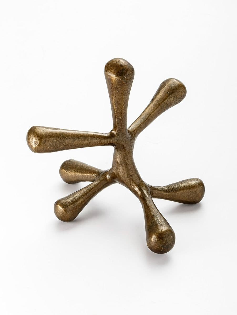 Adorno Yen Brass